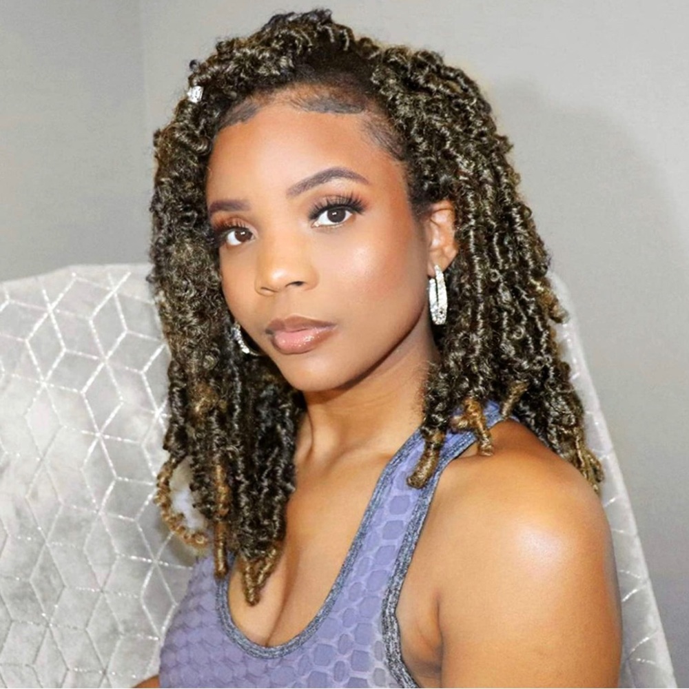 NEW*** Beyond Beauty 12” Distressed Butterfly Locs Knotless Crochet Hair 1B/27